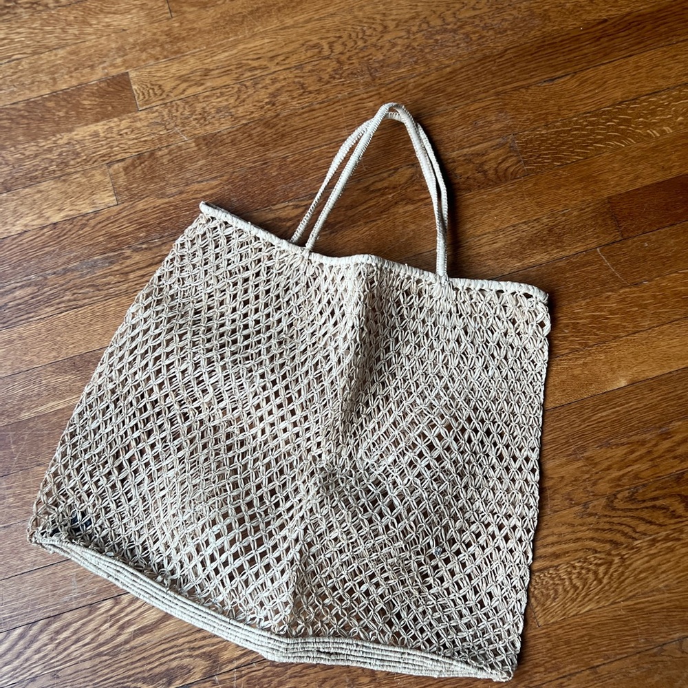 Revolve florabella Baie Bag in Natural